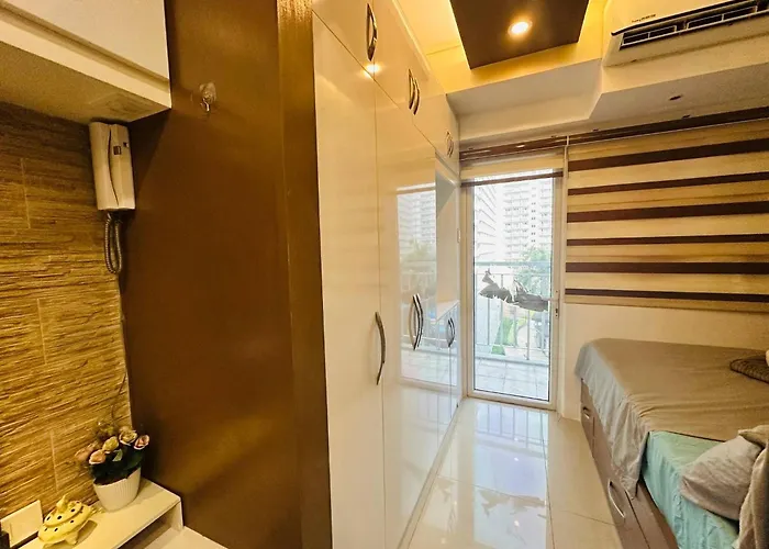Charming 1-bedroom In The Heart Of Pasay Apartment *